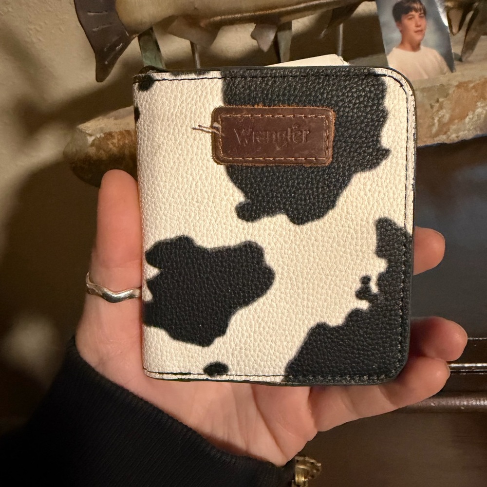 Wrangler Black and White Cowhide Wallet